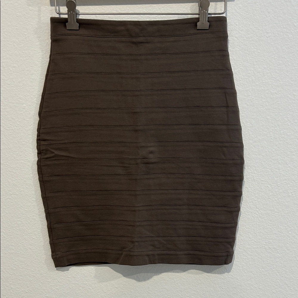 Express Ribbed Pencil Skirt - Picture 1 of 3